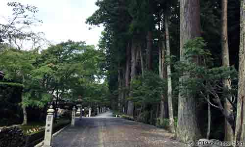 法多山の参道